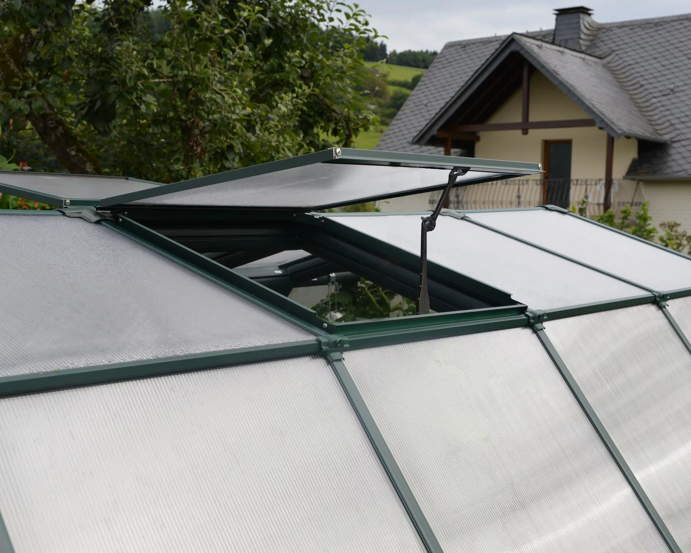 Green Clear Grand 2 Palram Roof Vents Canopia - 12' Gardener - - with 8' x Walk-In Greenhouse