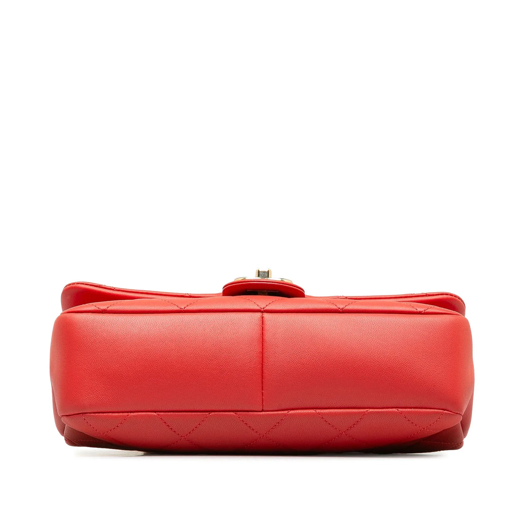 Red Lambskin Authenticated Leather Chanel Unisex Elegant Single Flap Satchel (Good) Pre-Owned Chain Small