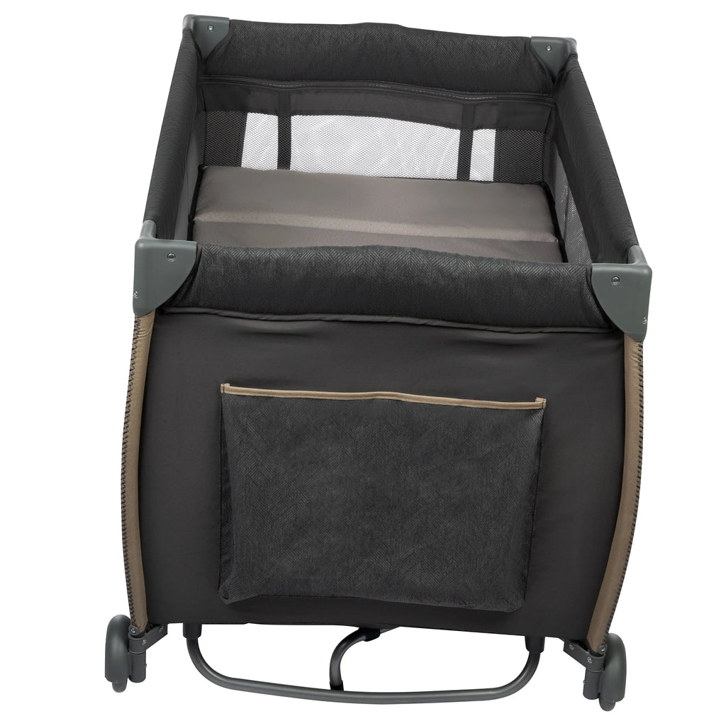Play Castle Rocking Bassinet, Size Point with Full Yard Monbebe