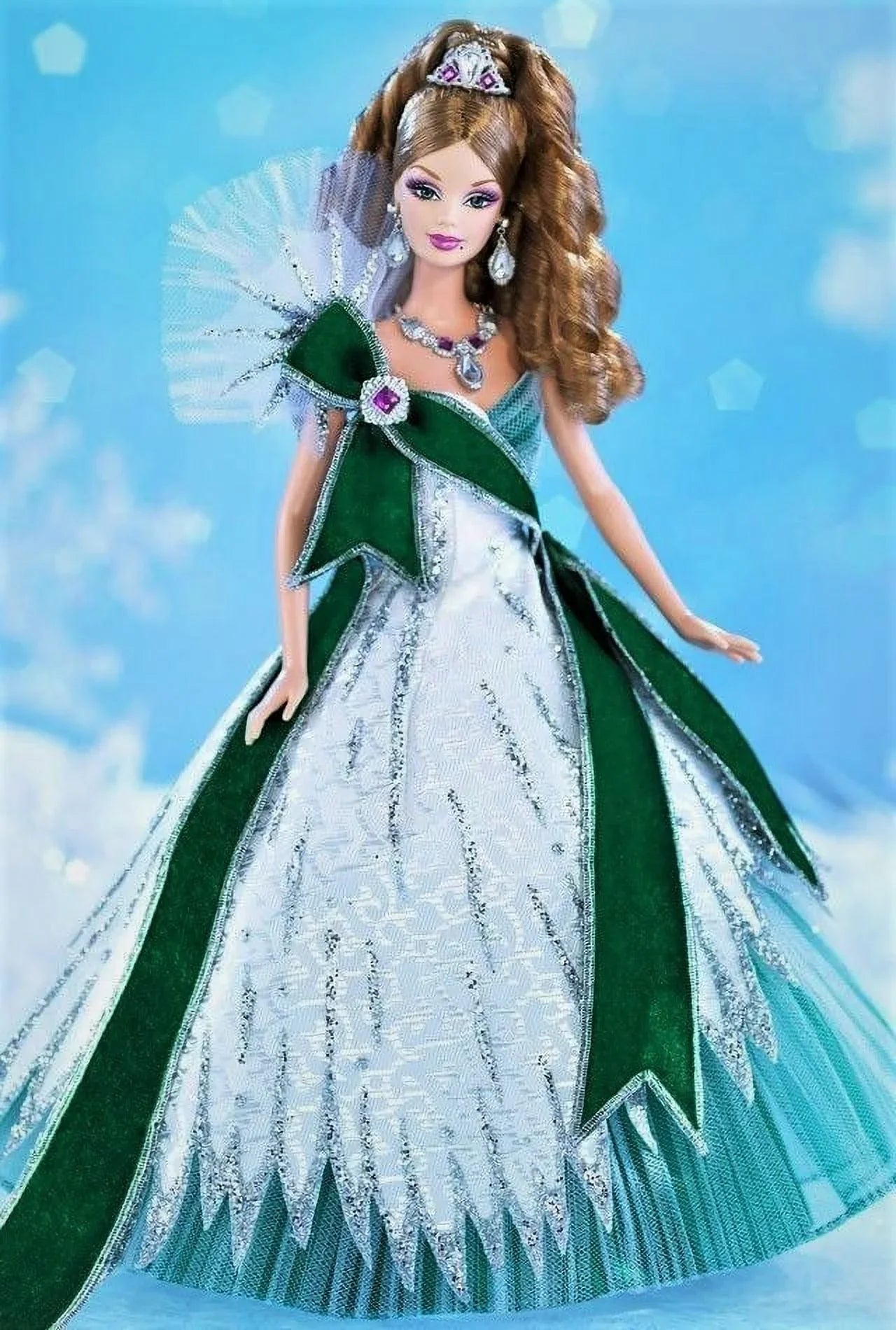 Bob by 2005 Mattel Holiday H8583 Emerald Doll Mackie Barbie