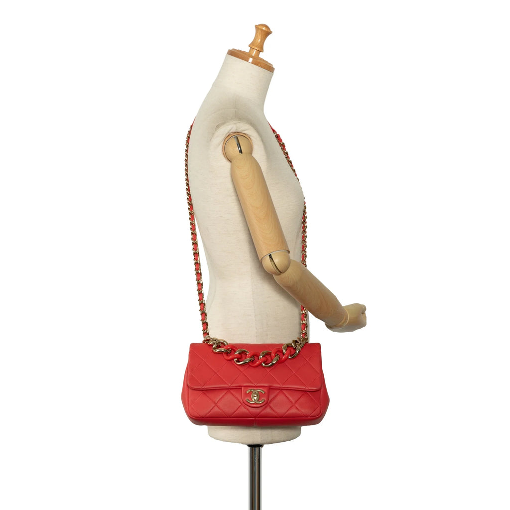 Red Lambskin Authenticated Leather Chanel Unisex Elegant Single Flap Satchel (Good) Pre-Owned Chain Small