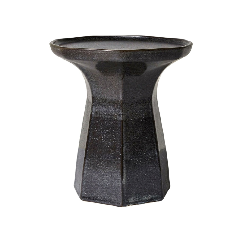 **Moderne Zwarte Keramische Bijzettafel met Facetvorm**