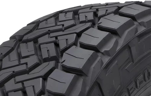 2 275/65/20 126/123S 2756520 Tires / 275/65R20 Grappler 218000 Recon Nitto / A/T