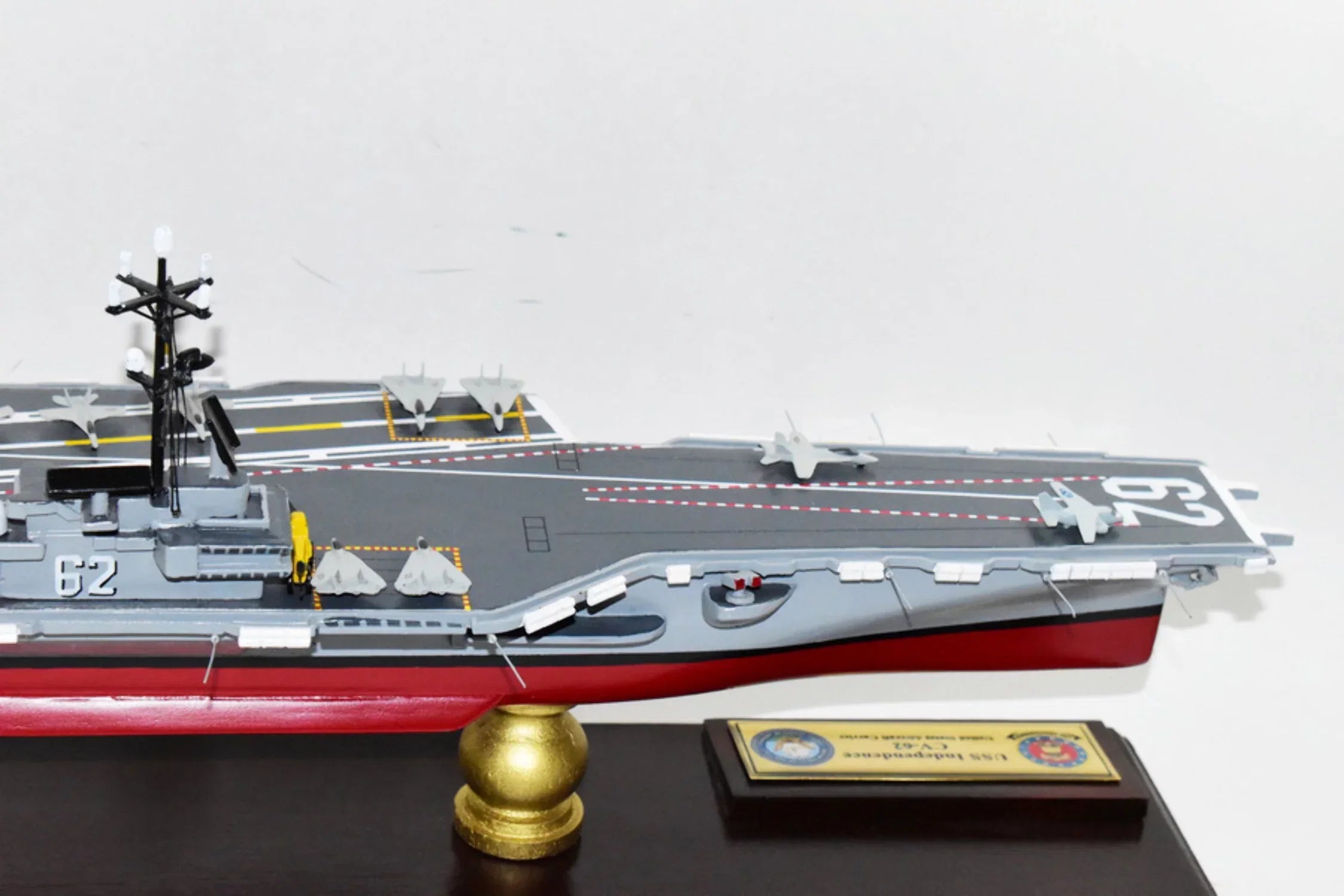 Model,Navy,Scale Aircraft Class USS Model,Mahogany,Forrestal Carrier CV-62 Independence