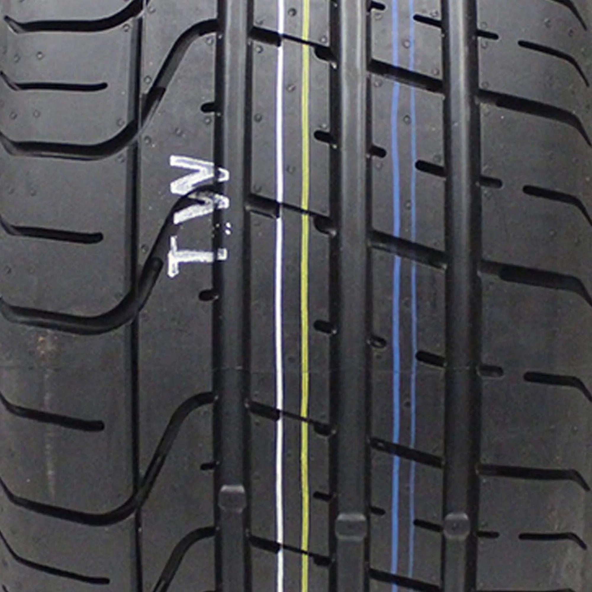 6 225/45R19 Set SRT-4 Zero Tires of 92W Pirelli Mazda Caliber 2008-09 2014-17 Grand 2 Fits: P Touring, Dodge