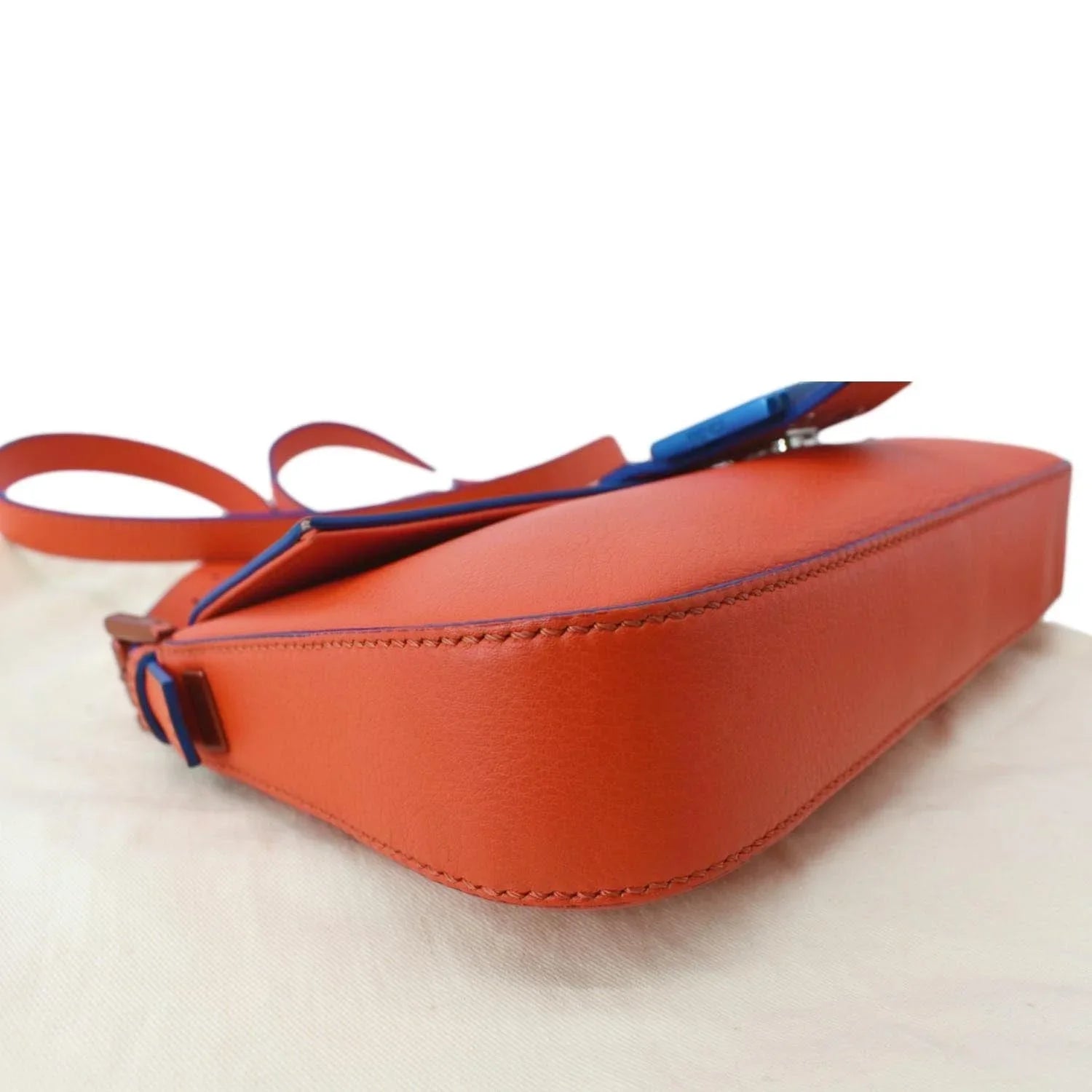 Baguette Leather Bag Monster Orange Eye Pre-owned Crossbody Calfskin FENDI