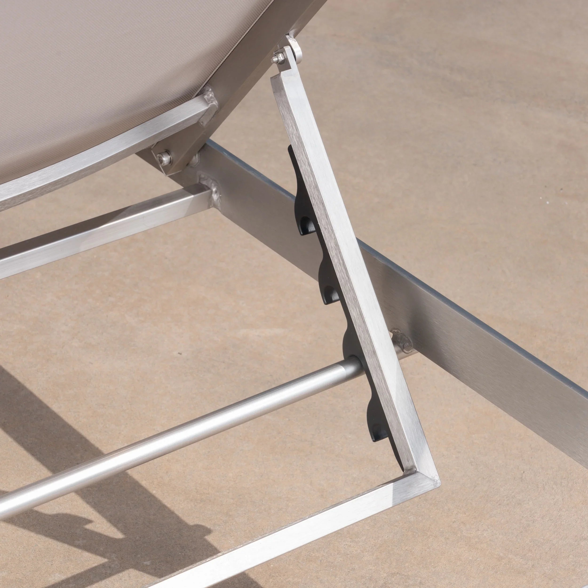 and Armless Outdoor Aluminum and Mesh Gray Lounge, Studio GDF Adjustable Silver Chaise Bay Crested