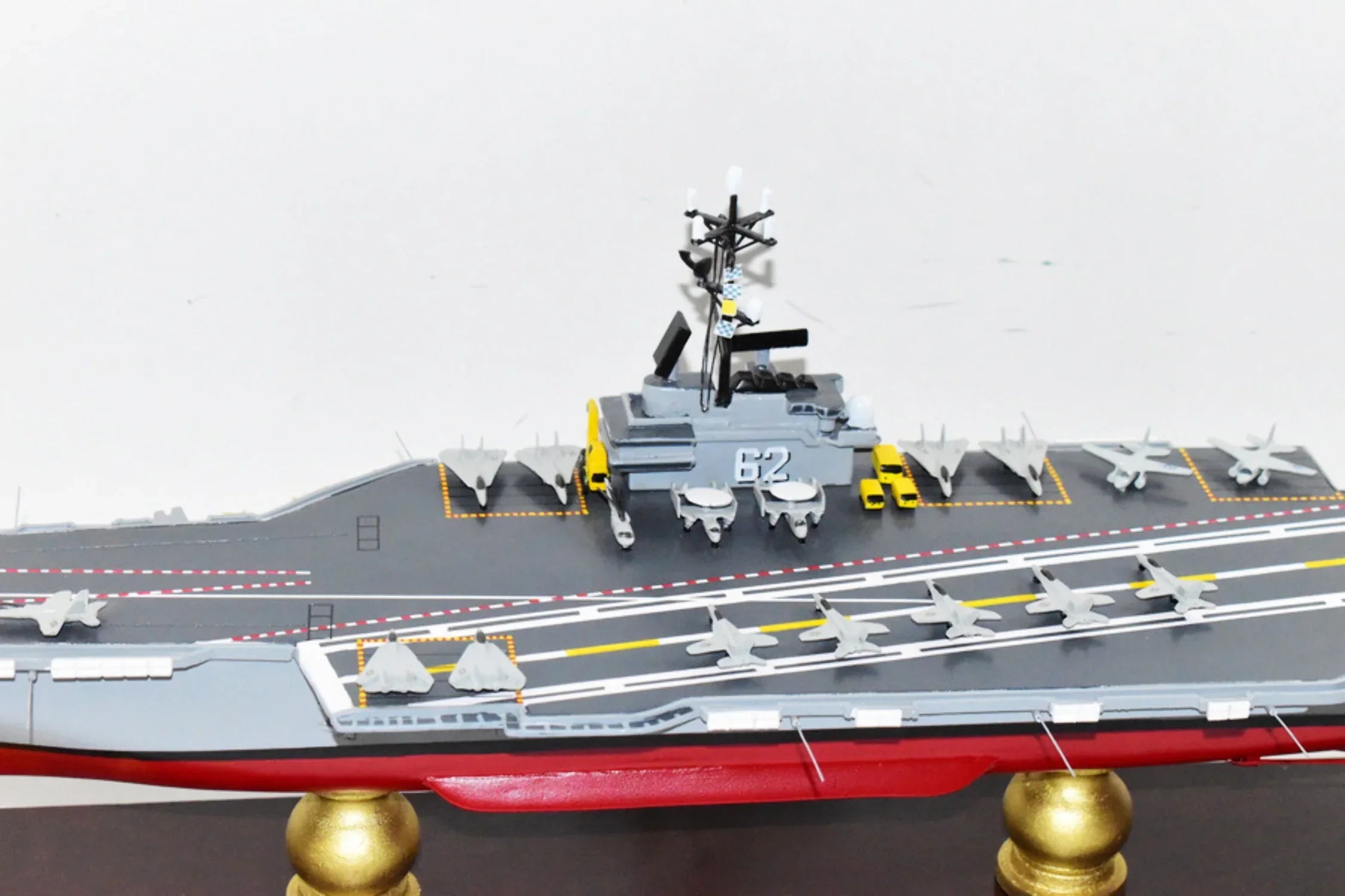 Model,Navy,Scale Aircraft Class USS Model,Mahogany,Forrestal Carrier CV-62 Independence