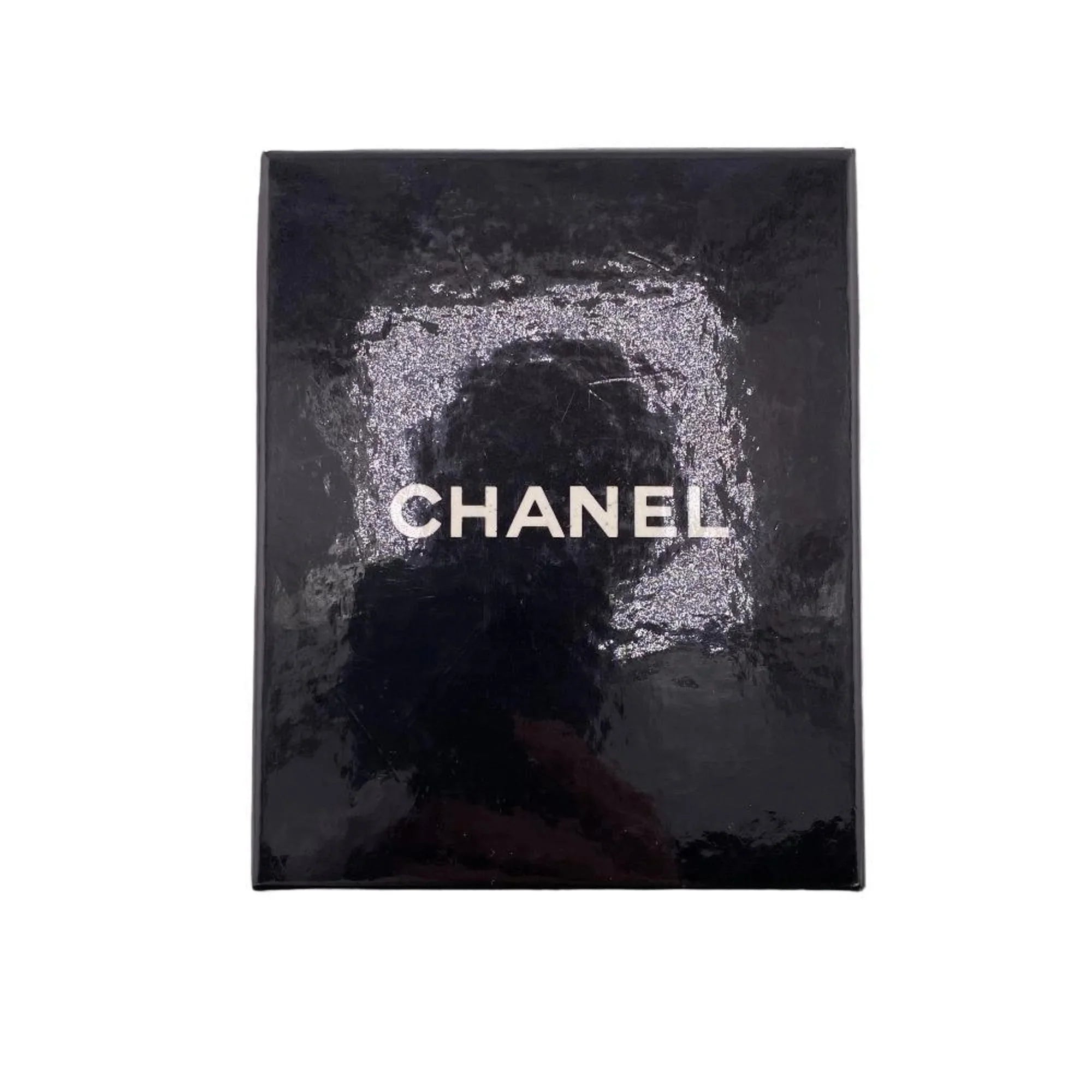 Lion Women's CHANEL Pre-Owned Gold (Good) Z0004923 Bracelet