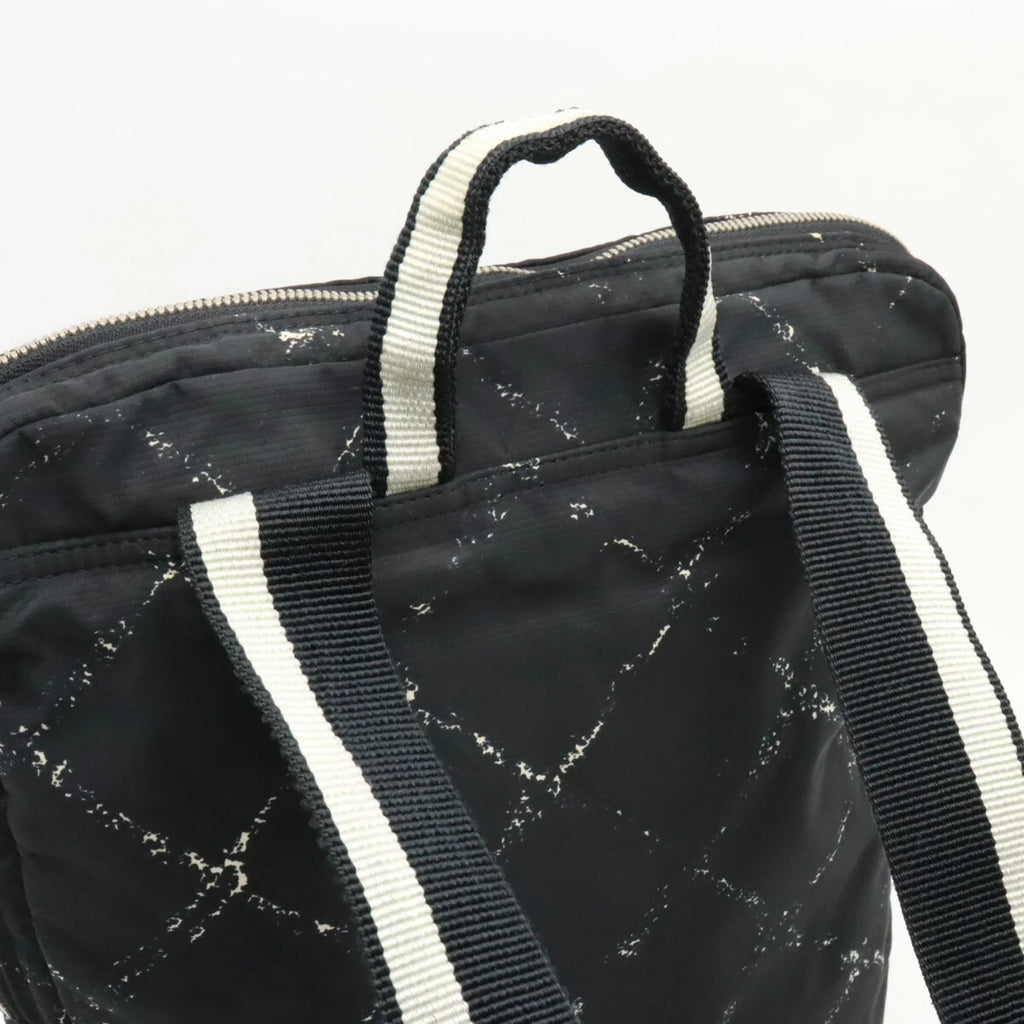 Nylon Daypack Travel CHANEL Rucksack (Good) Jacquard Line Chanel Black Old Backpack Pre-Owned