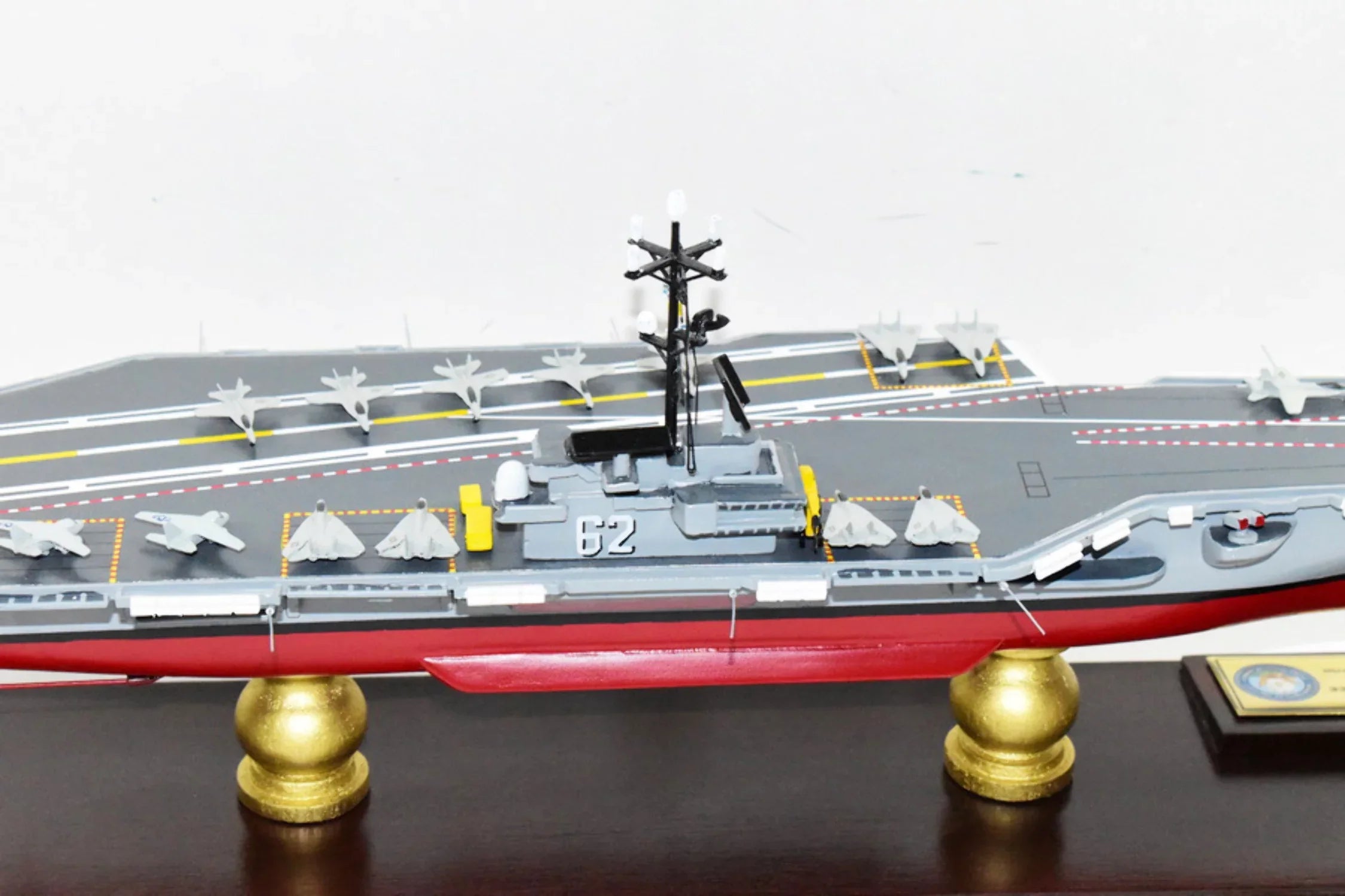 Model,Navy,Scale Aircraft Class USS Model,Mahogany,Forrestal Carrier CV-62 Independence