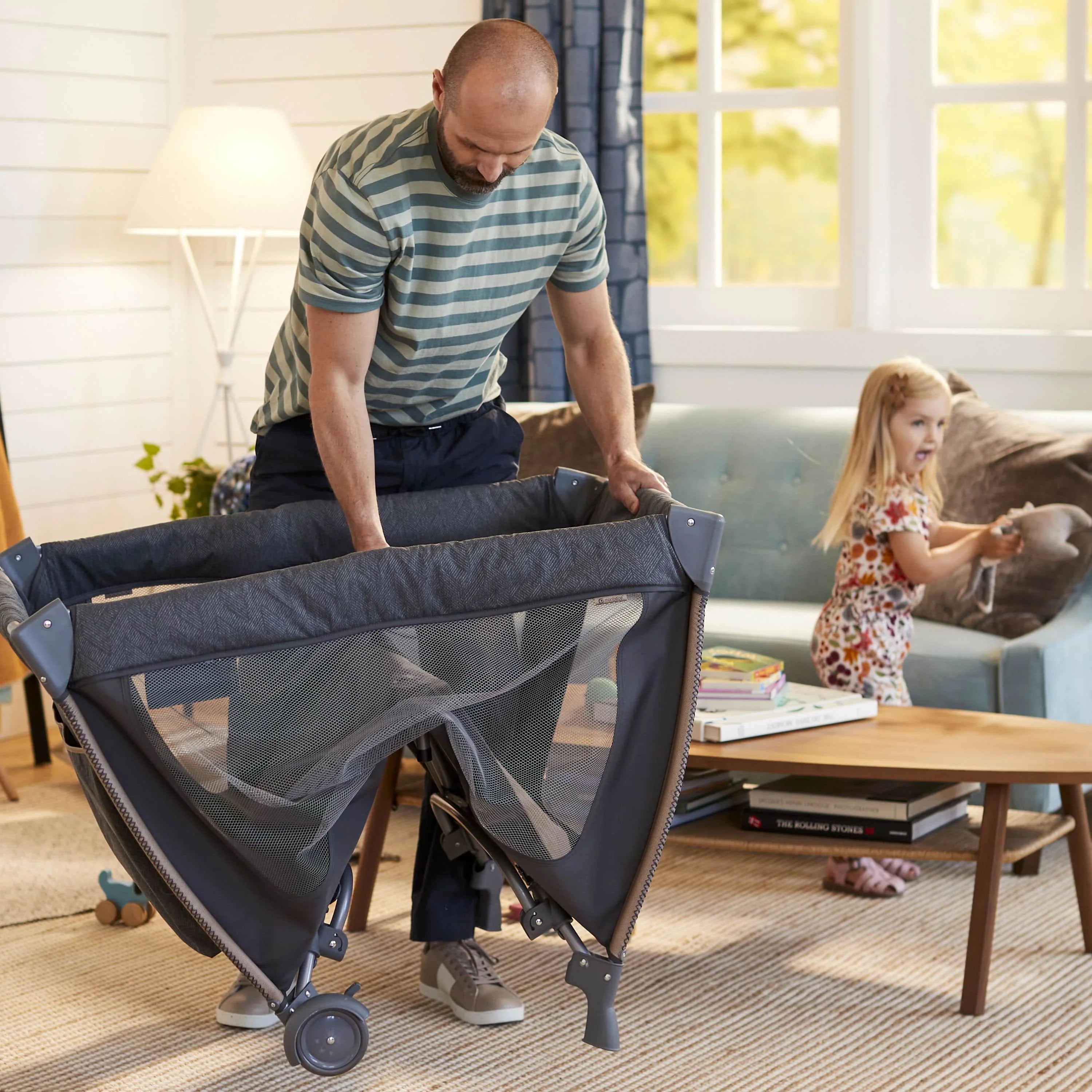 Play Castle Rocking Bassinet, Size Point with Full Yard Monbebe