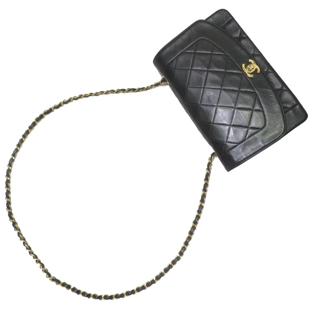 Black Lambskin Chain (Fair) Bag CHANEL Diana Women's Pre-Owned Matelasse Shoulder Chanel Men's