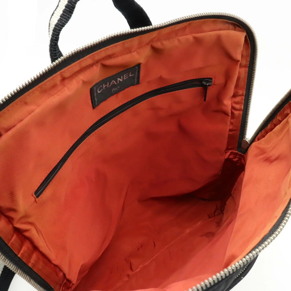 Nylon Daypack Travel CHANEL Rucksack (Good) Jacquard Line Chanel Black Old Backpack Pre-Owned