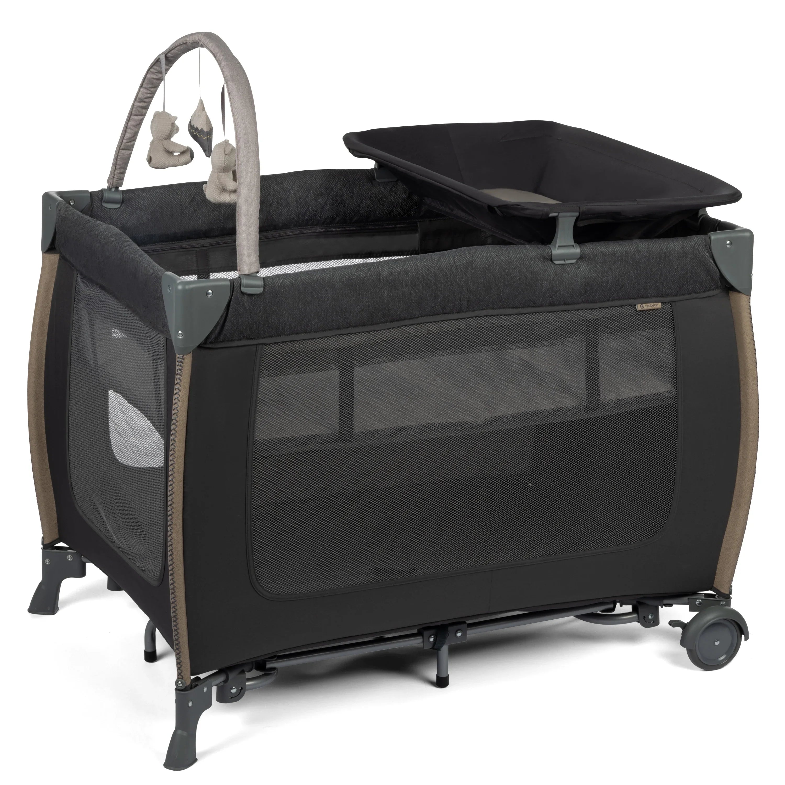 Play Castle Rocking Bassinet, Size Point with Full Yard Monbebe